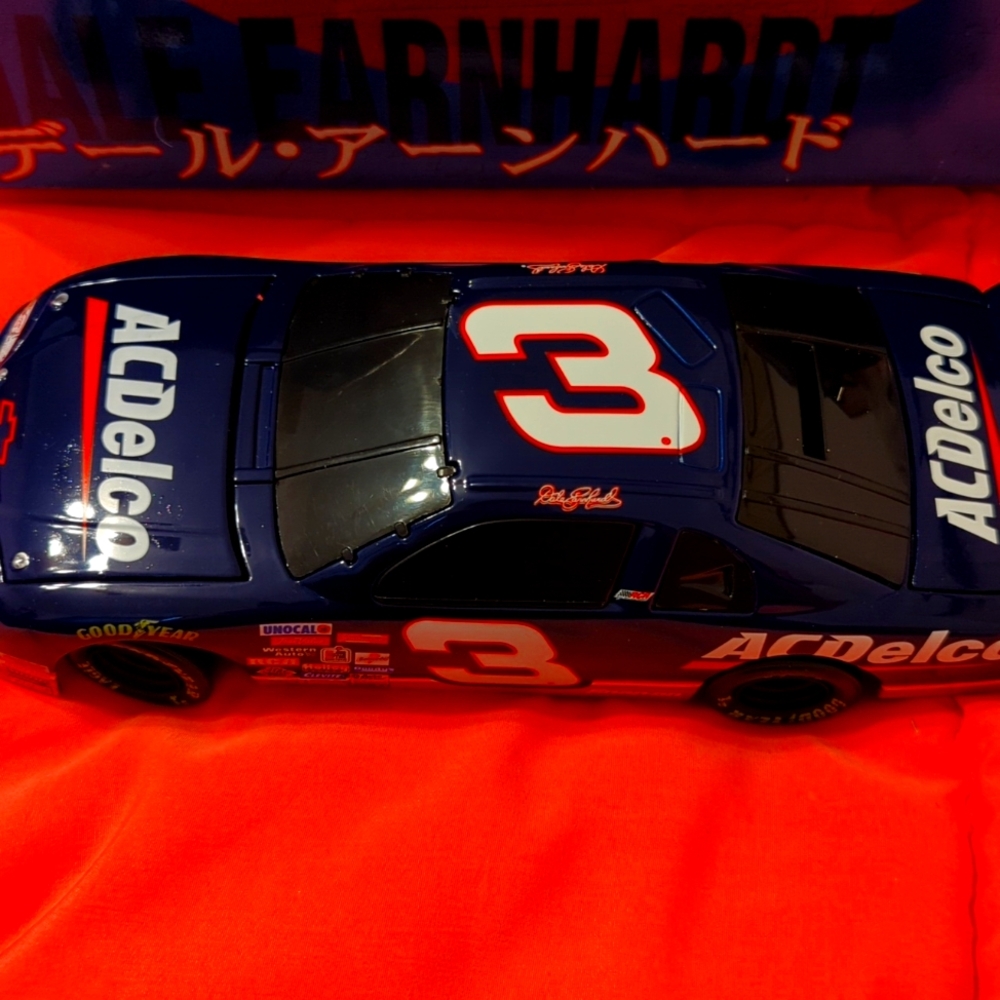 Dale EARNHARDT #3 AC Delco 1997 Monte Carlo Limited Edition Bank BRAND NEW SALE